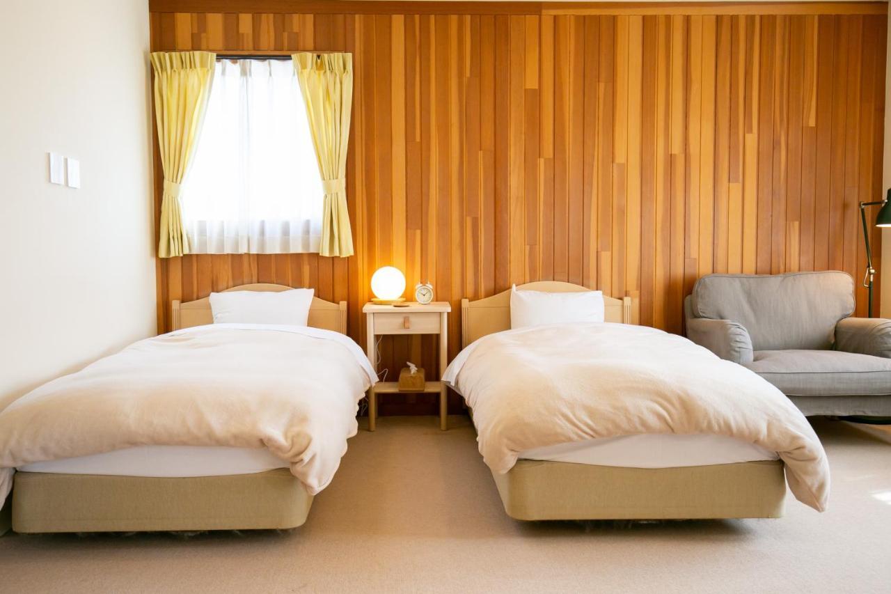 Bed and Breakfast Ryosha Tsukiakari Yamanakako Exterior foto