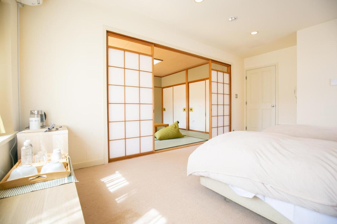 Bed and Breakfast Ryosha Tsukiakari Yamanakako Exterior foto